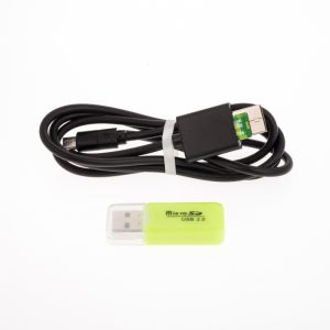 Cable de datos y grabadora espía