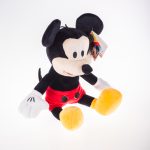 mickey mouse con mini cámara espía